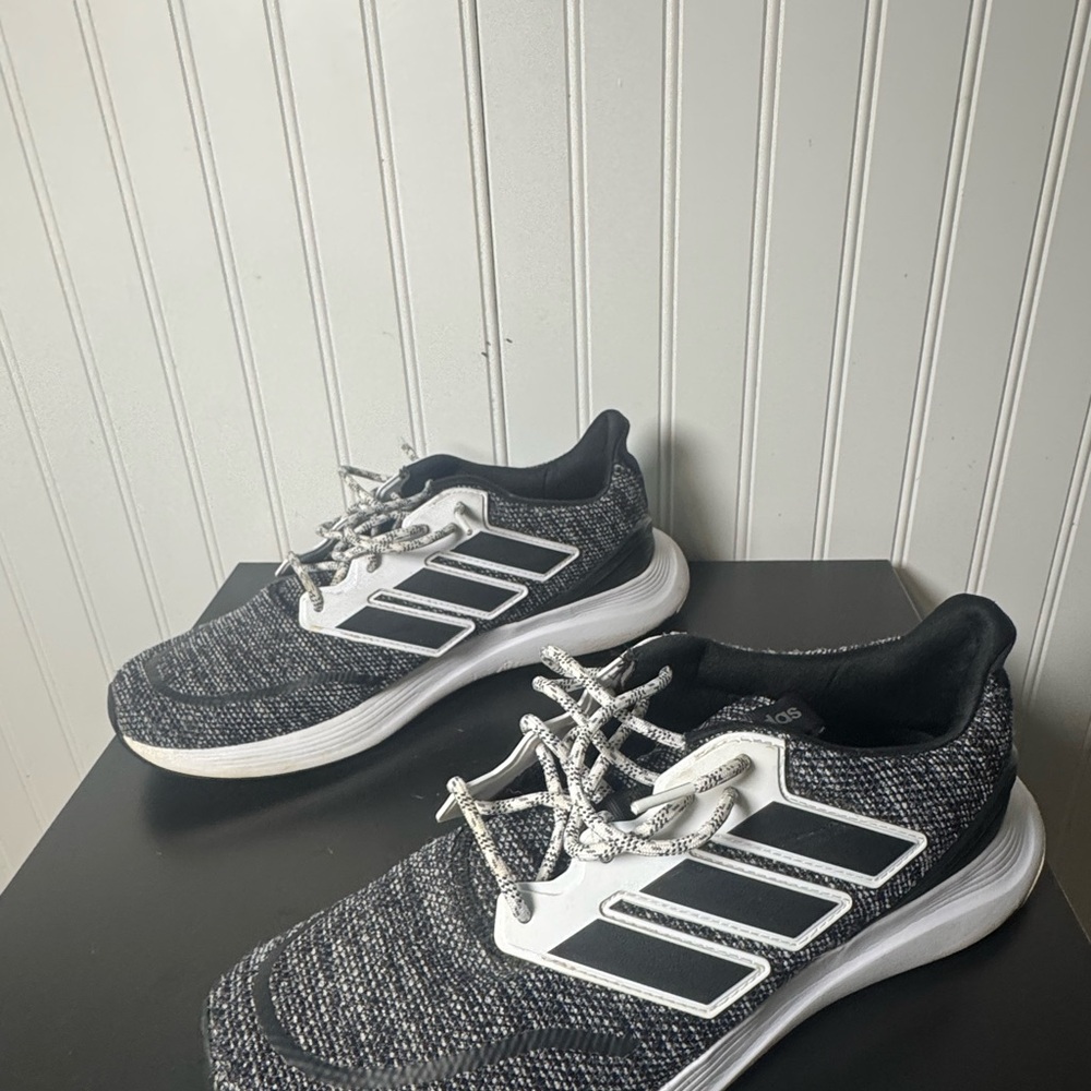 Adidas Energy Falcon Shoes - 10 Mens Gray White Athletic Running Sneakers EE9856